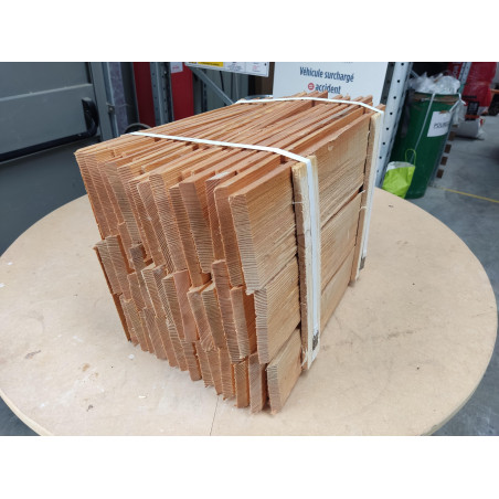 Bardeaux en Meleze 400mm chanfreinée